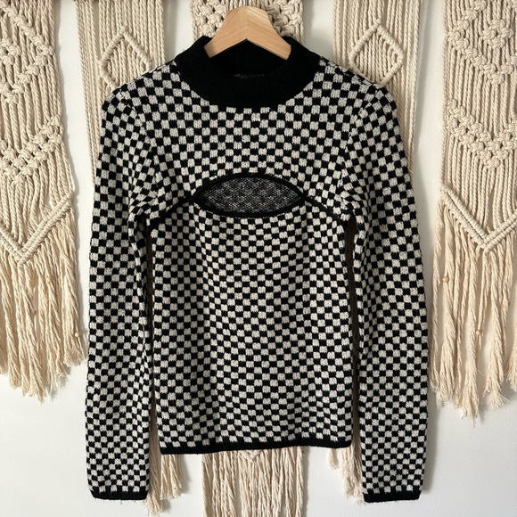 NWT Oak and Fort top - Picture 1 of 2